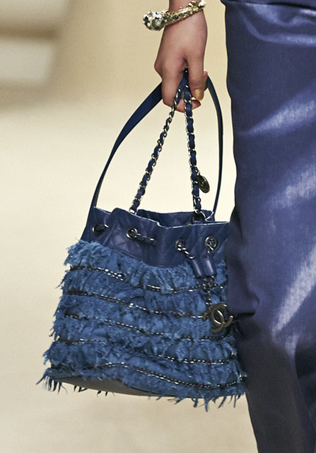 Chanel Dubai fashion show -The handbag brigade