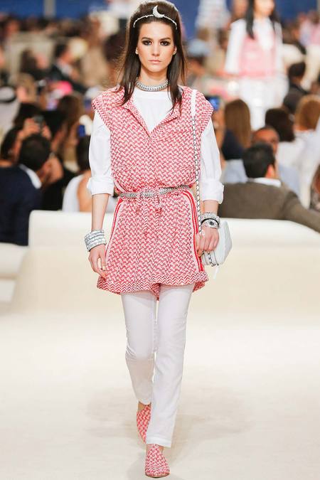 Chanel cruise Dubai - A closer look at the clothing